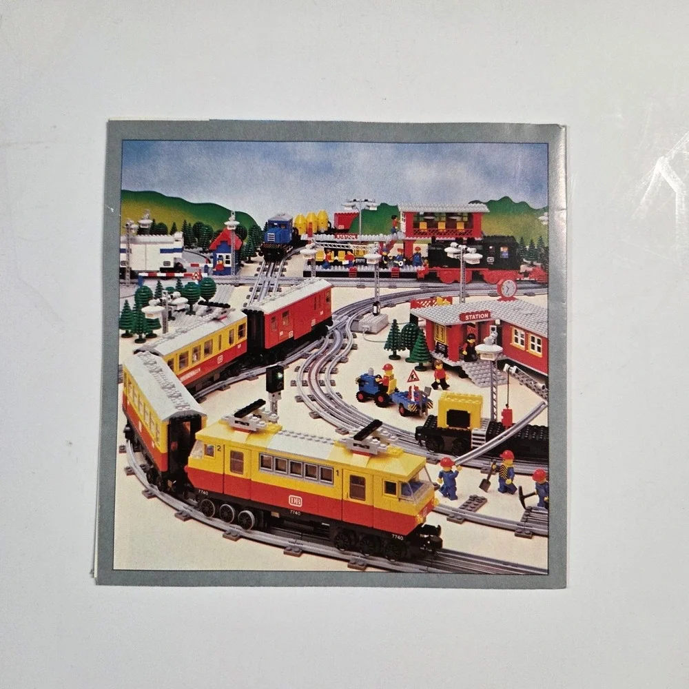 LEGO 7834 Level Crossing Instructions Manual Kids OS Gray Vintage Train Booklet